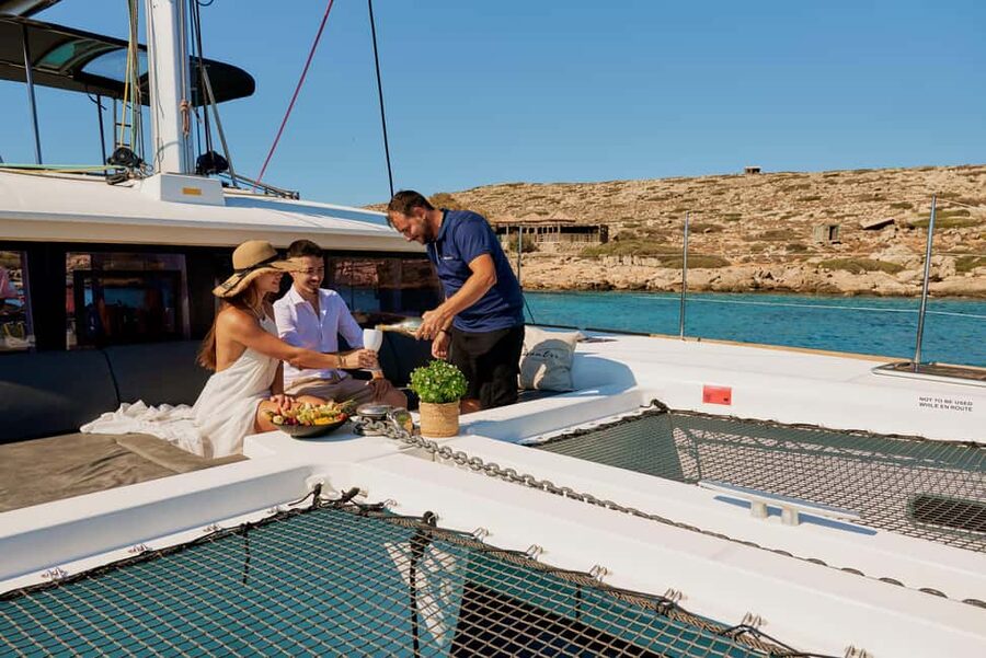 Heraklion: Catamaran Cruise to Dia Island - The Sunset Sail Back to Heraklion