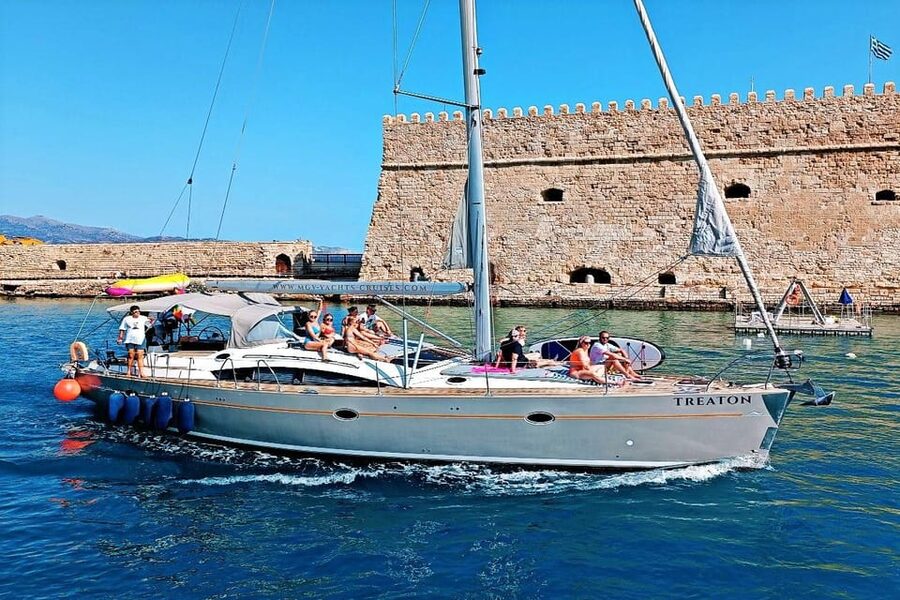 Heraklion: Dia Island Luxury Sailing Trip with Meal & Drinks - My call on the Dia Island sailing trip
