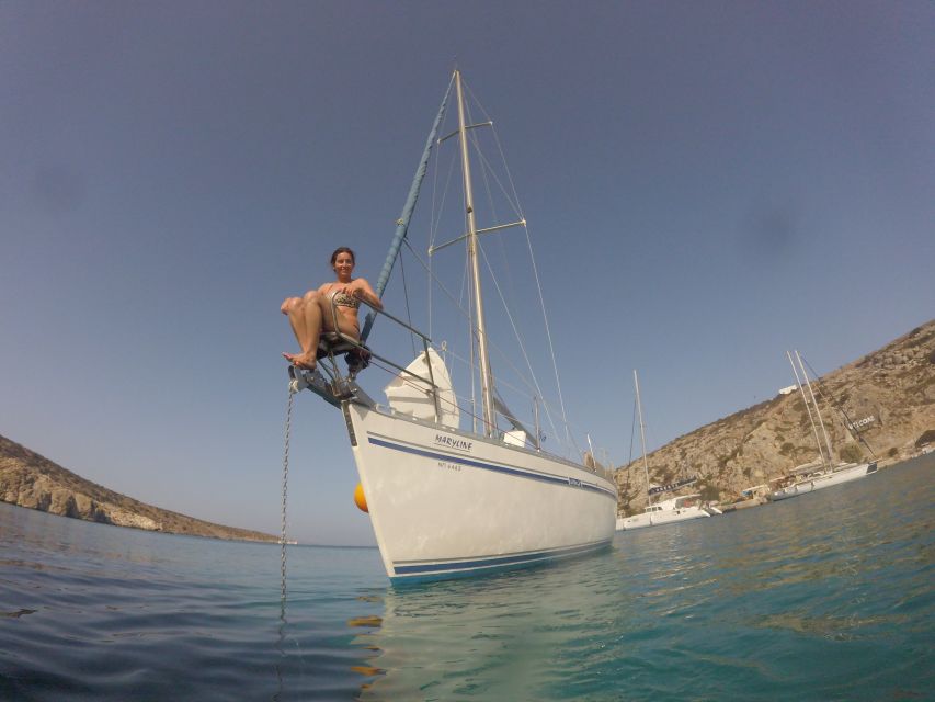 Heraklion: Dia Island Morning Sailing Trip with Snorkeling - What the crew adds to the trip