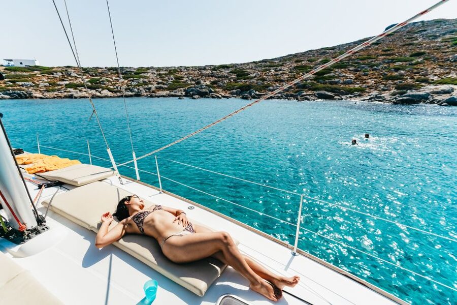 Heraklion: Sailboat Cruise to Dia Island with Drinks & Lunch - The private yacht option for families and groups