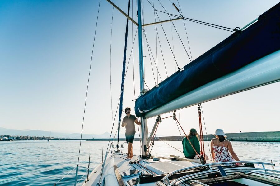 Heraklion: Sailboat Cruise to Dia Island with Drinks & Lunch - The one-hour coastal sail is a different product