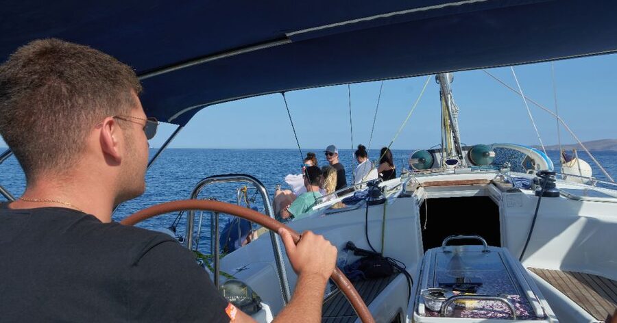 Heraklion: Sunset Sailing Cruise Dia Island with Snorkeling - The crew and group atmosphere