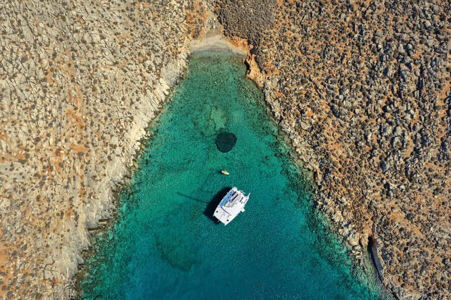 Hersonissos: Dia Catamaran Cruise with Lunch & Drinks - Dia Island and the long swimming stop