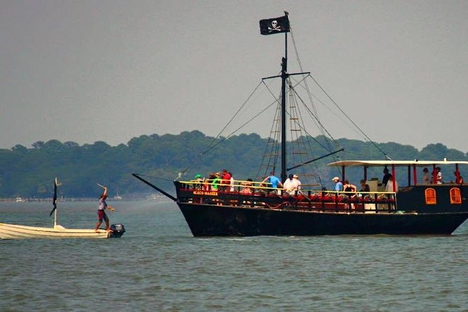 Hilton Head Pirate Ship Adventure Sail aboard the Black Dagger - Stinky Pete and the Water-Cannon Battle