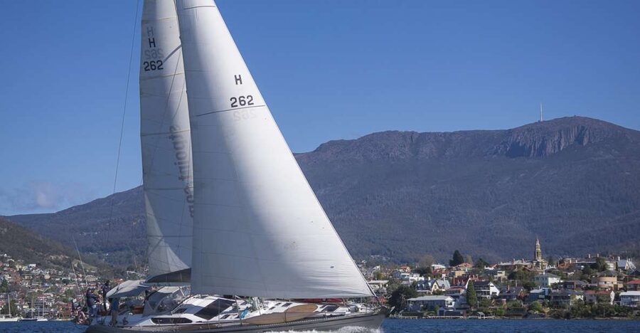 Hobart: Luxury Yacht Scenic Sailing Tour with Snacks - Who will get the most from this cruise