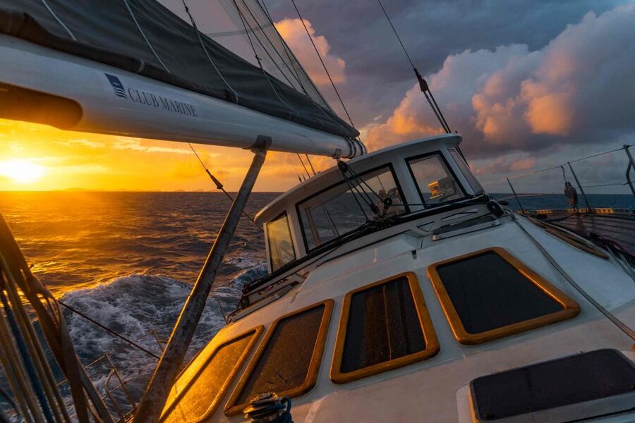 Hobart: Luxury Yacht Scenic Sailing Tour with Snacks - Timing, cancellations, and practical value