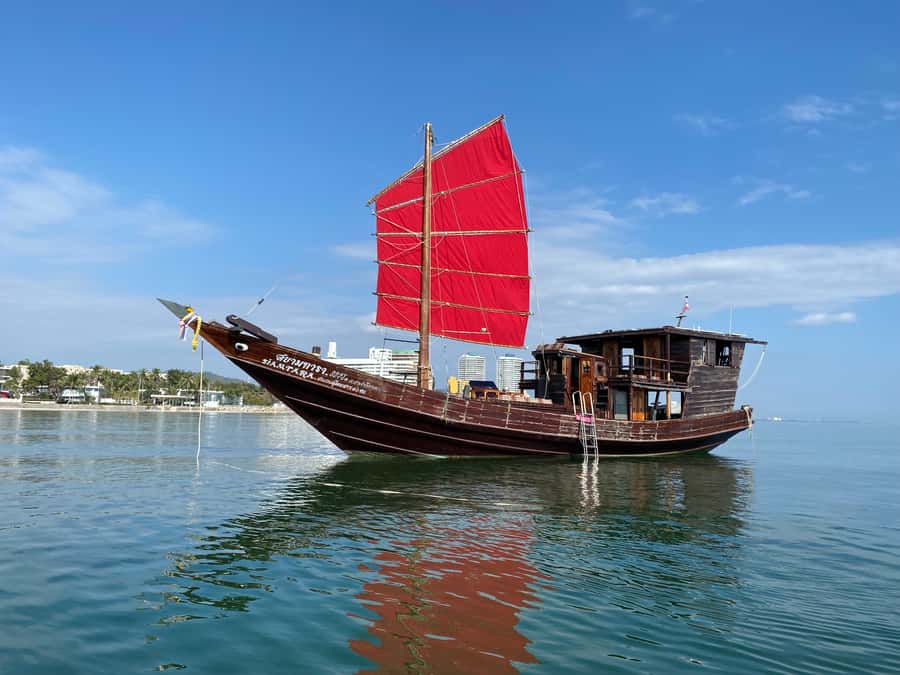 Hua Hin: Siamtara Sunset Sailing Dinner Cruise with Pickup - The swim stop and floating play area