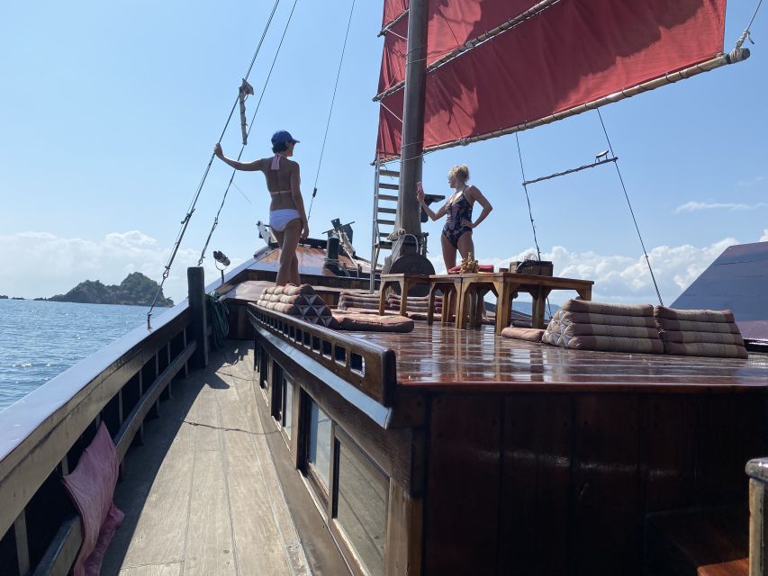 Hua Hin: Siamtara Sunset Sailing Dinner Cruise with Pickup - Who will enjoy the Siamtara most