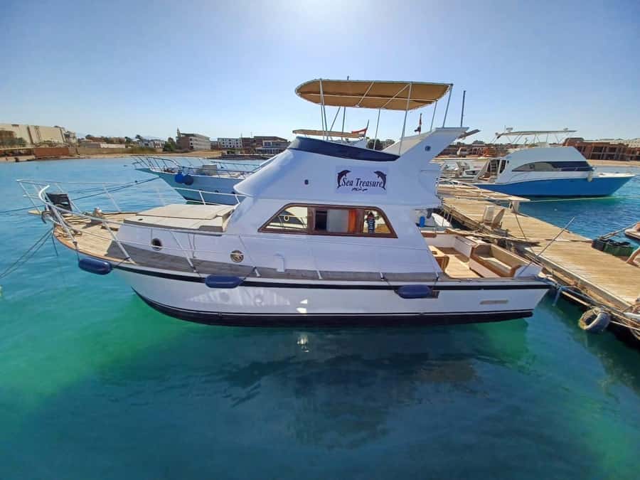 Hurghada: Elegance Yacht Cruise To Orange bay Island W lunch - The return ride and optional parasailing