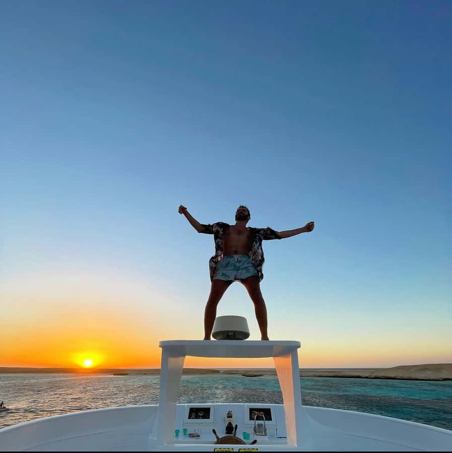 Hurghada: Luxury Yacht Trip with Personal Crew and Chef - What the crew adds to the price