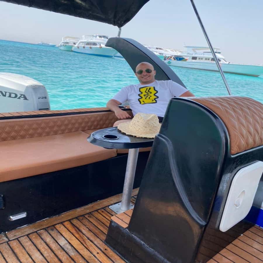 Hurghada: Private Dinner and Sunset Yacht Cruise - Should you book this private yacht cruise?
