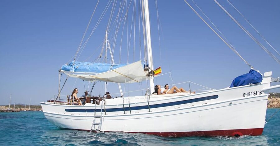 Ibiza: Private Sailboat with Premium Open Bar, Food & Music - Cala Comte: a second scenic stop