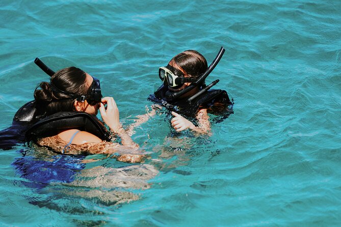 Iconic Aruba Sail and Snorkel Experience - A catamaran ride with room to relax