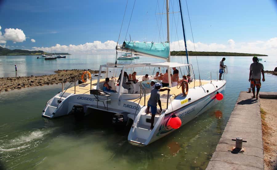 Ile aux Cerfs: The very best day by catamaran. - Setting out from Disable blanc