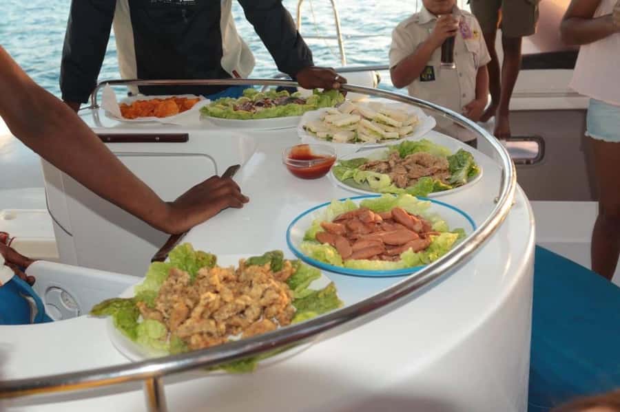 Ilot Gabriel: Catamaran Cruise & BBQ Lunch - Snorkeling in northern Mauritius