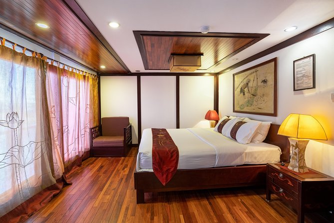 Indochina Sails Halong Bay - Sailing past Ha Long Bay’s famous rock towers