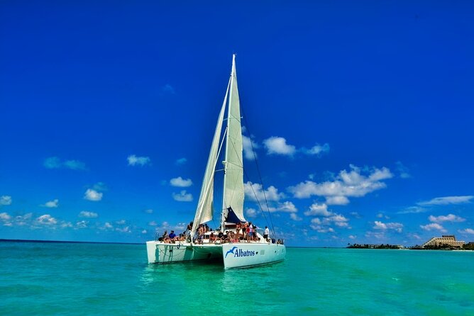 Isla Mujeres Catamaran Sailing Experience with Lunch & Open Bar - Free time around Isla Mujeres