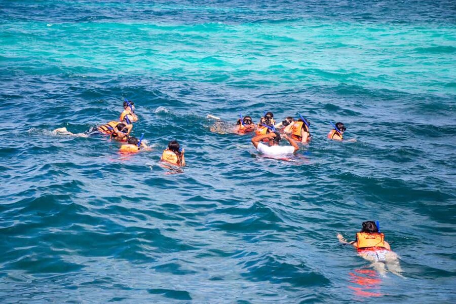 Isla Mujeres Catamaran, Snorkel & Buffet Lunch - The return sail to Cancun