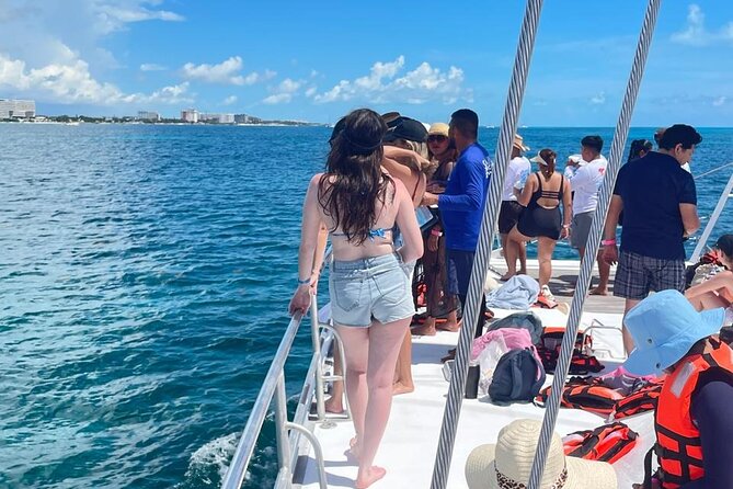 Isla Mujeres Catamaran Tour from Cancun with snorkel and Open Bar - Who will enjoy this tour most?
