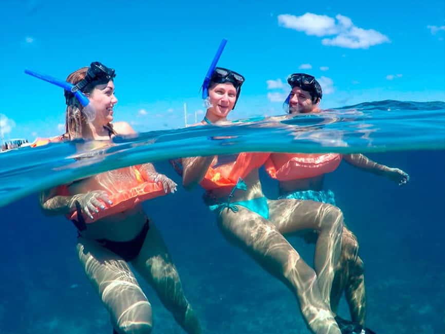 Isla Mujeres Catamaran Tour: Snorkel & Beach Adventure - Setting Out From Quintana Roo on a 40-Foot Catamaran