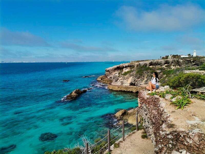 Isla Mujeres Catamaran Tour: Snorkel & Beach Adventure - Choosing Between Downtown Isla Mujeres and North Beach