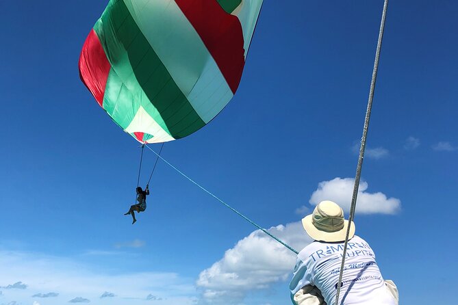 Isla Mujeres Catamaran Tour with Snorkeling at MUSA, Buffet Lunch & Open Bar - The open bar and return sail