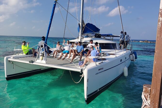 Isla Mujeres: Catamaran Tour with Snorkeling Food, Drinks, Beach - A full day from Cancun to Isla Mujeres