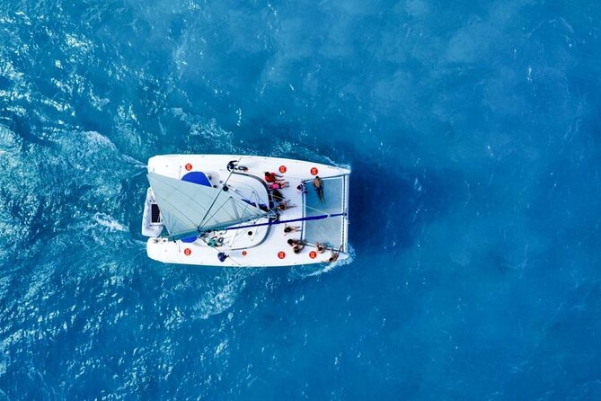 Isla Mujeres: Catamaran Tour with Snorkeling Food, Drinks, Beach - Snorkeling at the Underwater Museum of Art