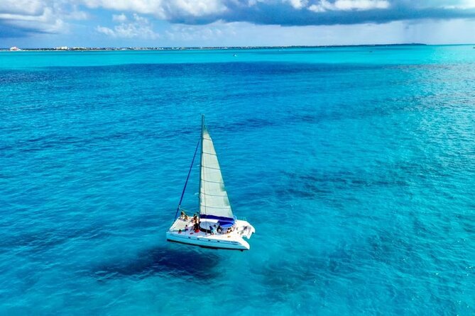 Isla Mujeres: Catamaran Tour with Snorkeling Food, Drinks, Beach - The possible spinnaker flight