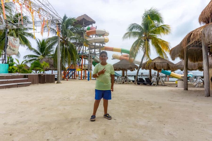 Isla Mujeres Catamaran Tour with Snorkeling & Open bar - What the $63 price really covers