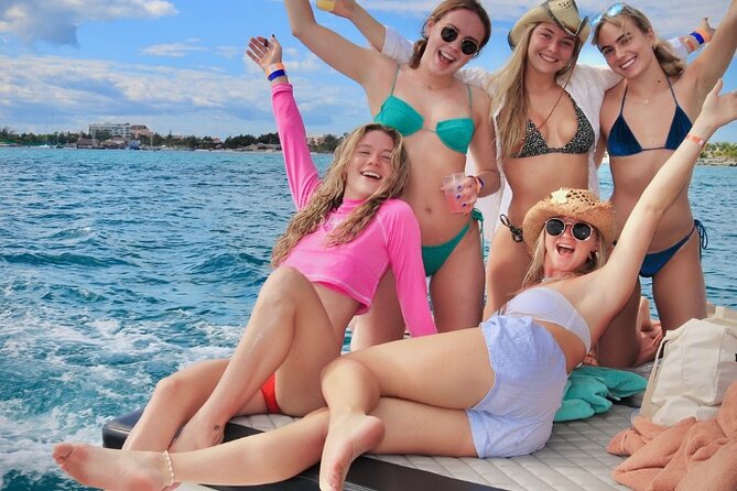 Isla Mujeres Catamaran Tour with Snorkeling, Open Bar & Buffet - Sailing from Cancun for a full day on Isla Mujeres
