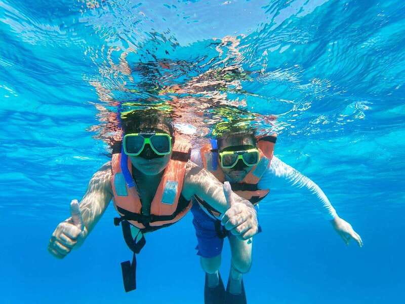 Isla Mujeres: Catamaran with Open Bar, Snorkeling and Lunch - The first 30 minutes on the catamaran