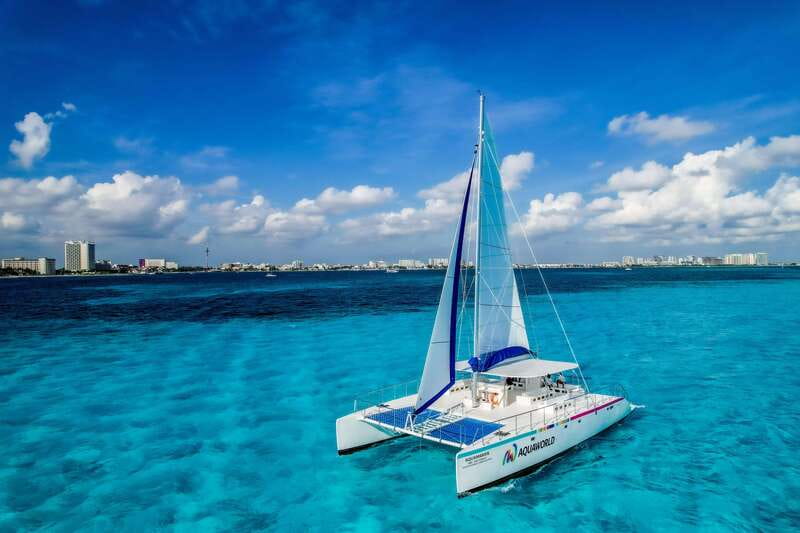 Isla Mujeres: Catamaran with Open Bar, Snorkeling and Lunch - Getting to Marina Las Perlas