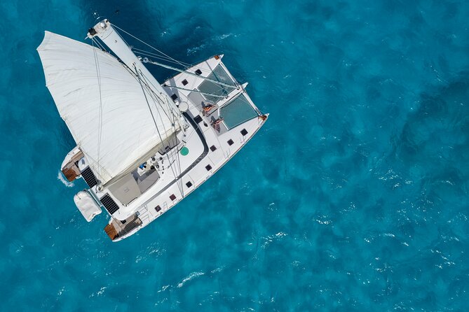 Isla Mujeres Platinum by Albatros Catamarans - The early swim at El Meco Reef