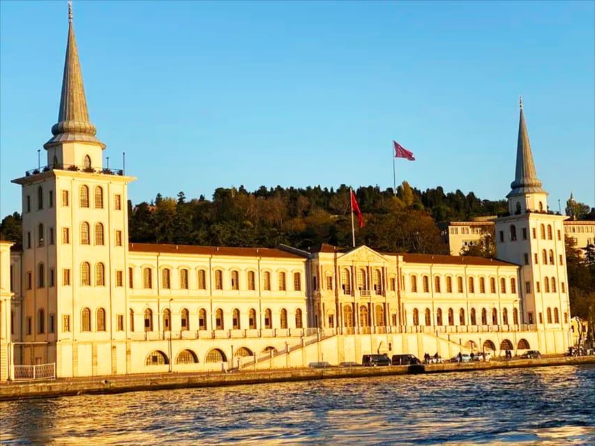 Istanbul: Bosphorus and Golden Horn Sunset Yacht Cruise - Does the cruise really include the Golden Horn?