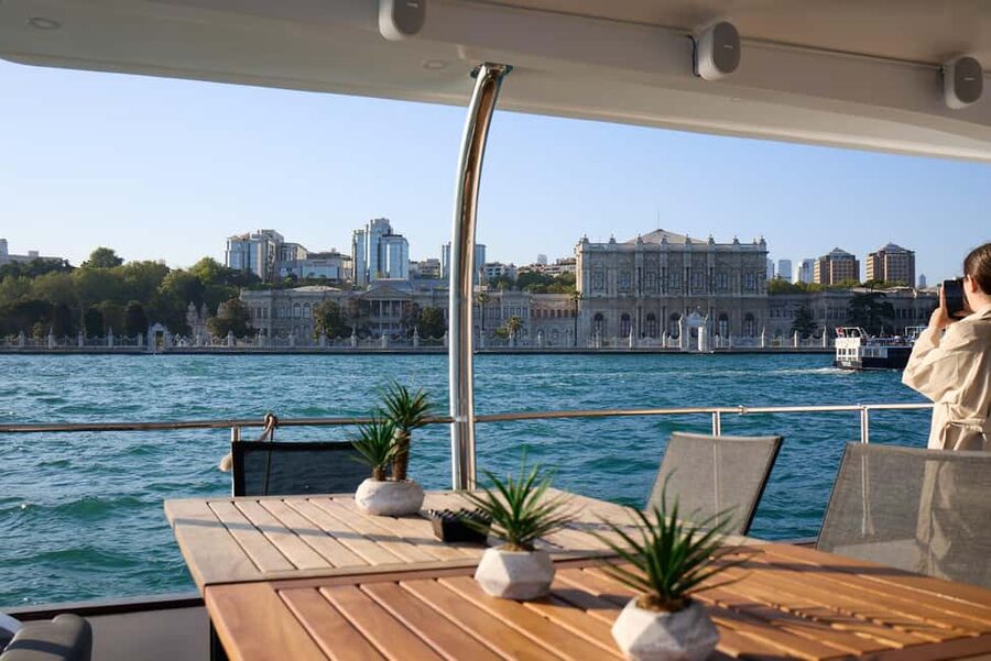 Istanbul: Bosphorus Cruise by Luxury Yacht - Dolmabahçe Palace and the European shore