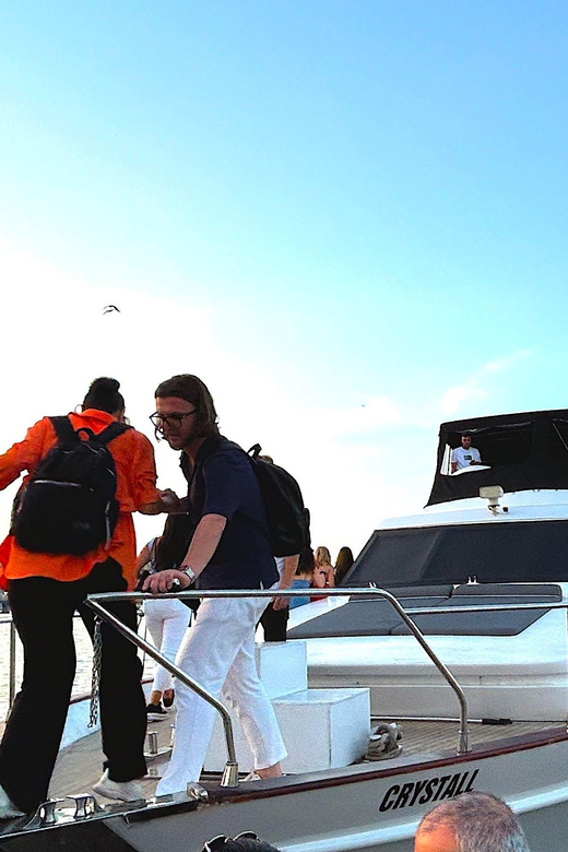 Istanbul: Bosphorus Cruise by Luxury Yacht - Bebek and the waterfront homes
