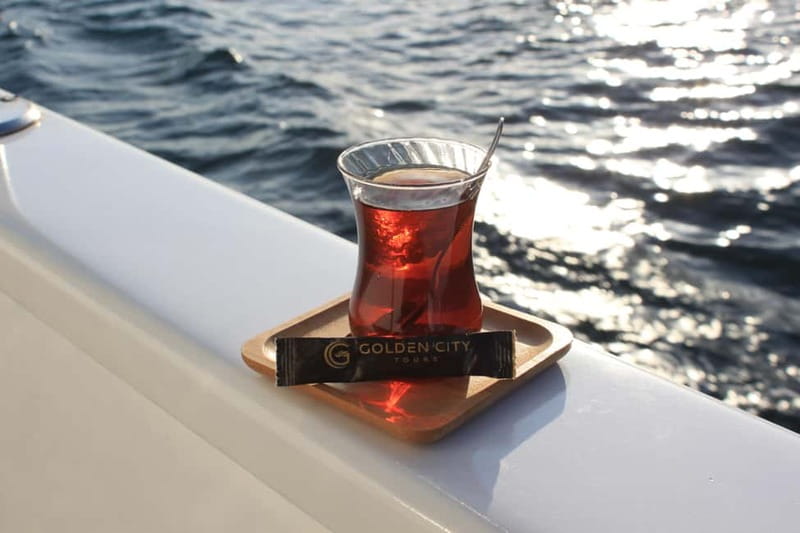 Istanbul: Bosphorus Private Guided Yacht Cruise with Snacks - Rumeli Fortress and the second bridge