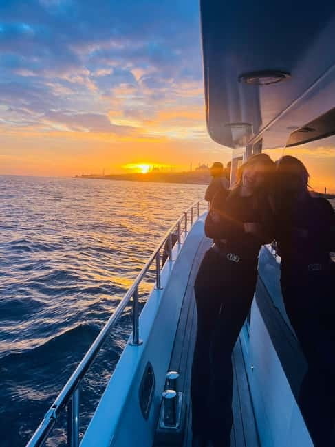 Istanbul: Bosphorus Sunset or Night Yacht Cruise & Transfers - Key points at a glance