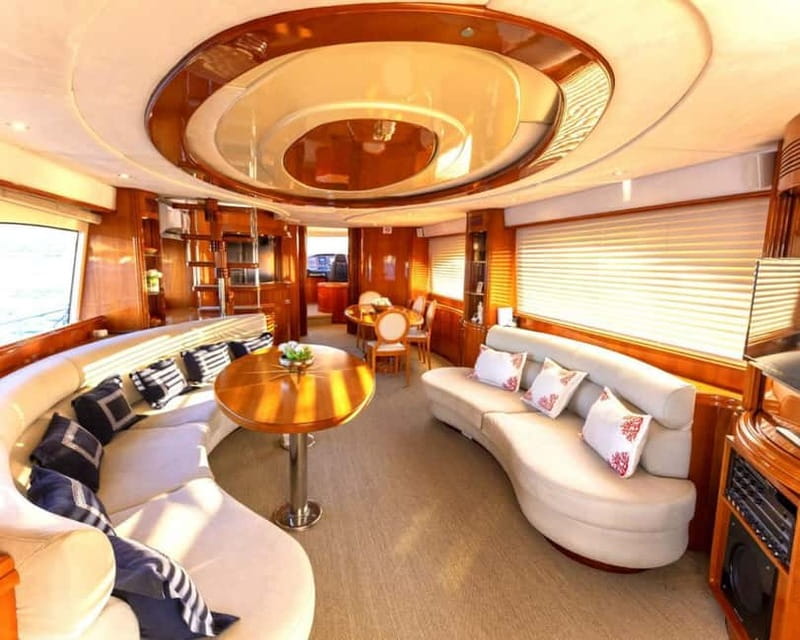 Istanbul: Bosphorus Sunset or Night Yacht Cruise & Transfers - Topkapı Palace, Galata Bridge, and Galataport