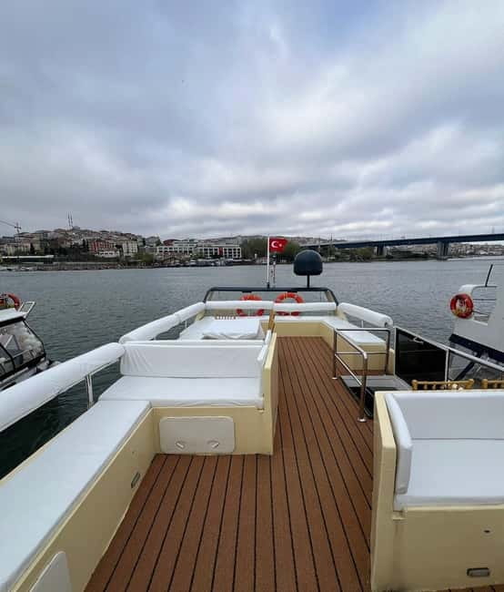 Istanbul: Bosphorus Yacht Cruise with Golden Horn View - Golden Horn views and the first look at old Istanbul