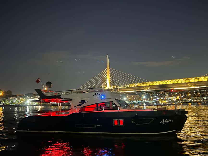 Istanbul: Bosphorus Yacht Cruise with Golden Horn View - Usküdar and Maiden’s Tower