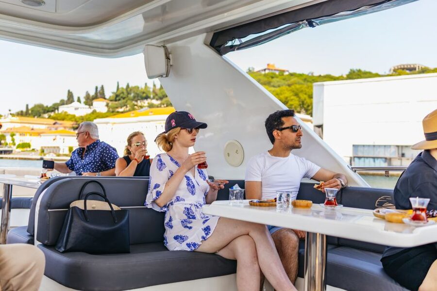 Istanbul: Bosphorus Yacht Cruise with Stopover on Asian Side - Arnavutköy and Bebek: Istanbul’s polished waterfront