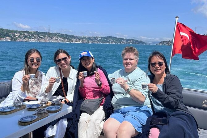 Istanbul Bosphorus Yacht Experience – Asian Side Visit in Kanlica - The return toward the Golden Horn and old Istanbul