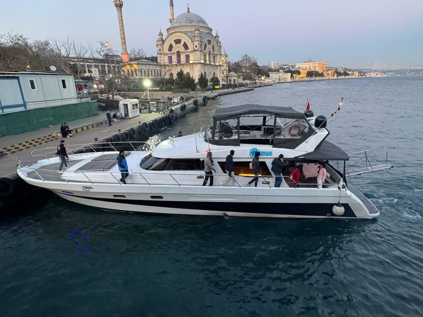 Istanbul: Daytime Bosphorus Yacht Cruise with Fruit & Snacks - Maiden’s Tower and the return through the Golden Horn