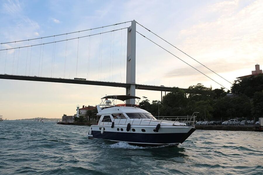 Istanbul: Luxury Yacht Tour at Sunset w Snacks - Inside the yacht and out on deck
