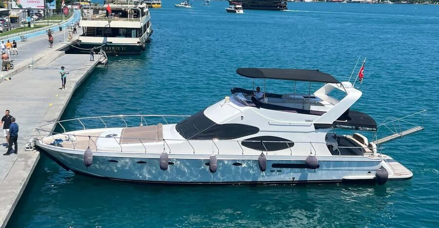 Istanbul: Private Bosphorus Strait Sightseeing Yacht Cruise - Why the timing works