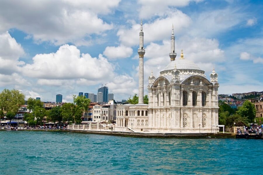 Istanbul: Private Bosphorus Strait Sightseeing Yacht Cruise - Practical details before you board