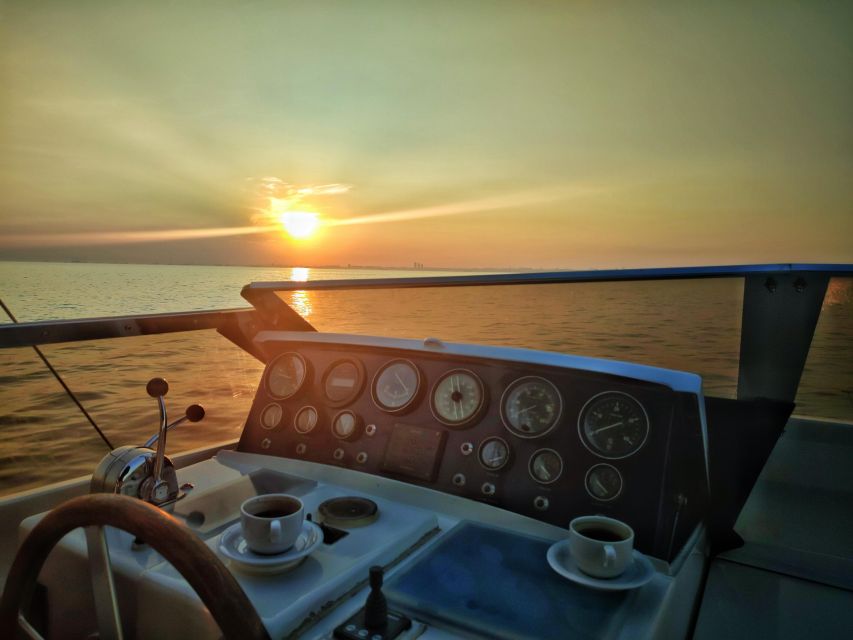 Istanbul: Sunset Yacht Cruise on the Bosphorus with Transfer - Bridges, islands, and the European shore