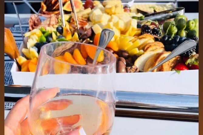 JFarwell Sunset Wine and Cheese Yacht Sailing - Practical tips for a comfortable sail